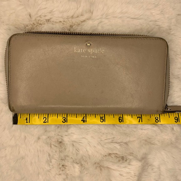 Kate Spade New York zip around continental wallet - Picture 1 of 6
